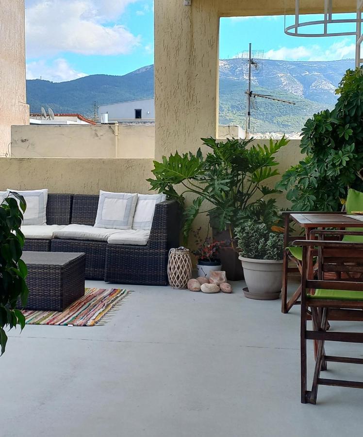 Inspiration Guestroom With Amazing Roof Garden 아테네 외부 사진